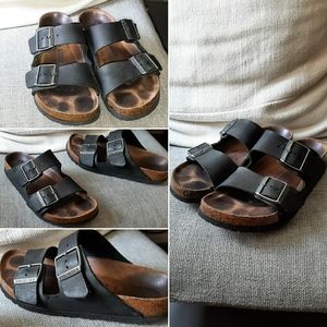 Arizona Soft Footbed Sandal

BIRKENSTOCK